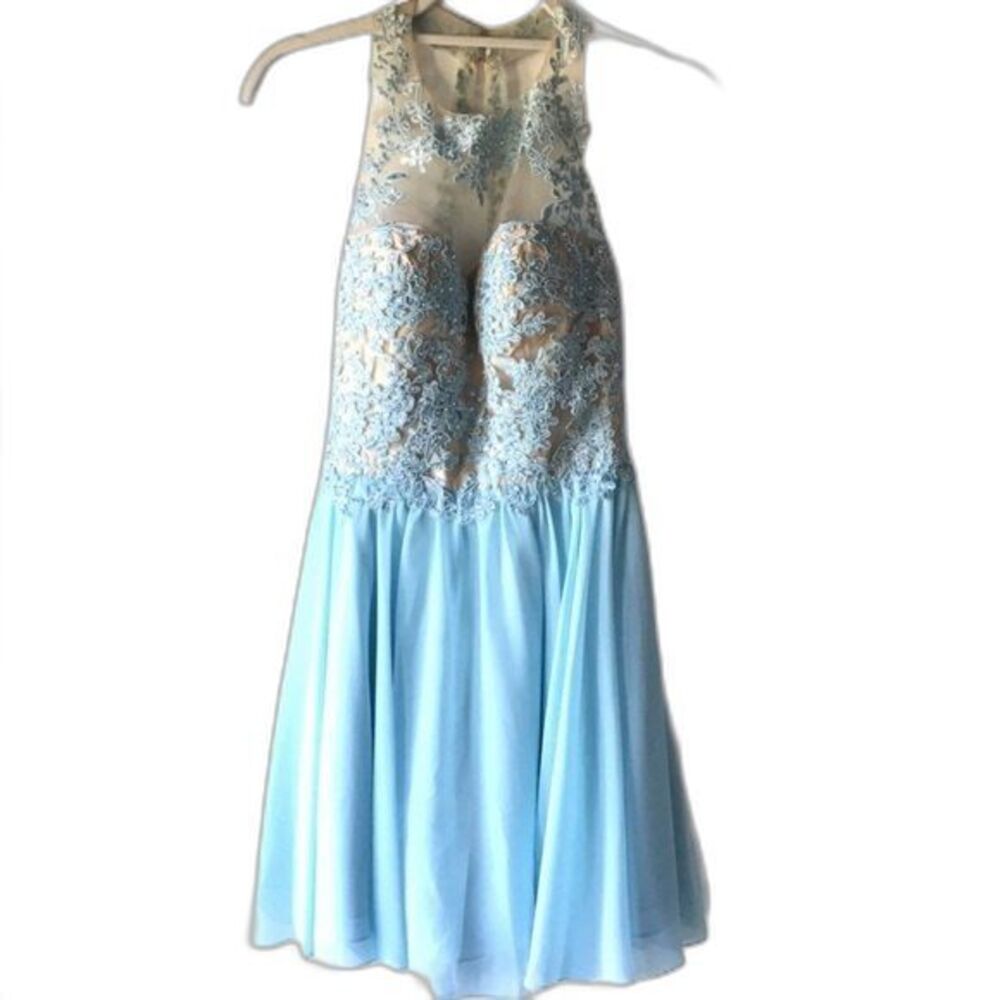 Dancing Queen Lace Applique Illusion Scoop Neck Cocktail Dress Baby Blue Size S